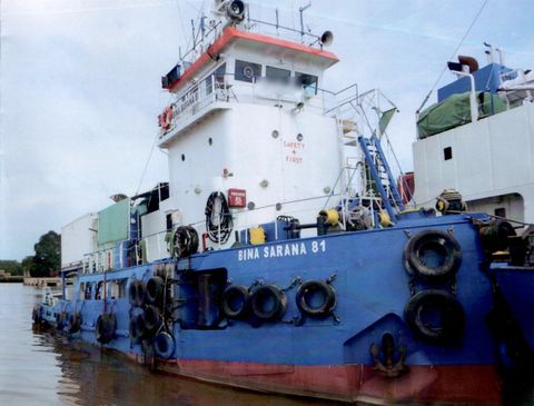 Pusher boat PB. Bina Sarana 81